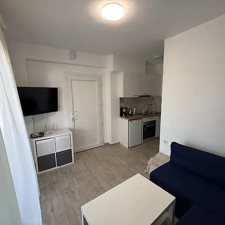 아파트 Private Danai 14 4 Ofrínion