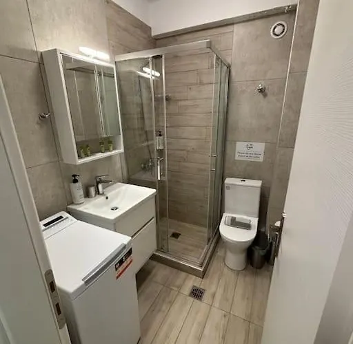 Private Danai 14 4 * Ofrínion